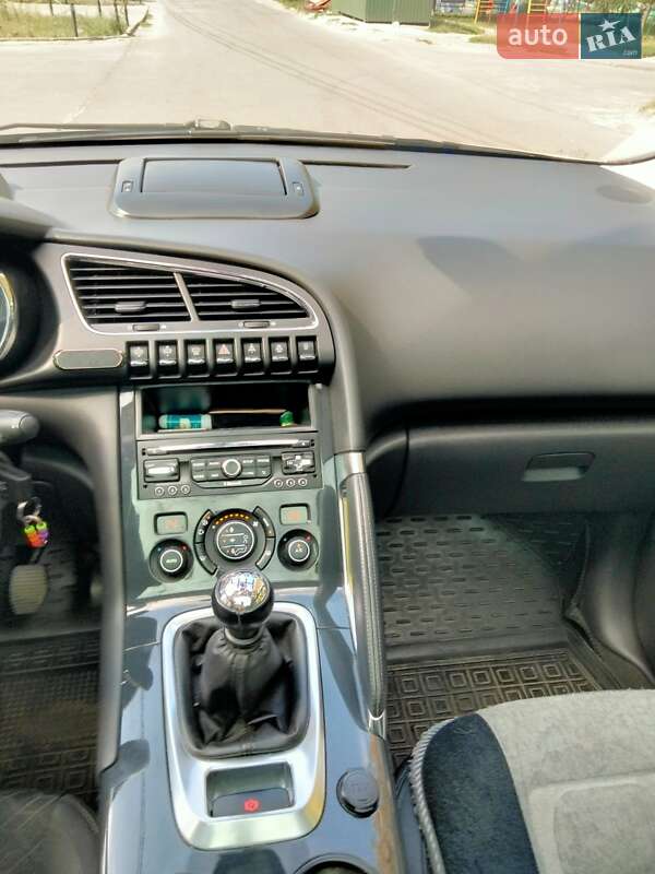 Хэтчбек Peugeot 3008 2013 в Тернополе