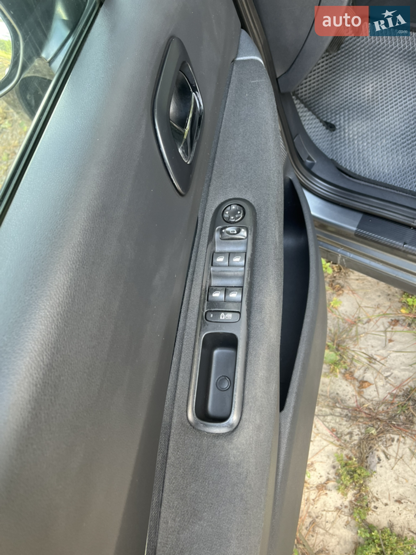 2012 Peugeot 3008 - мініатюра 9