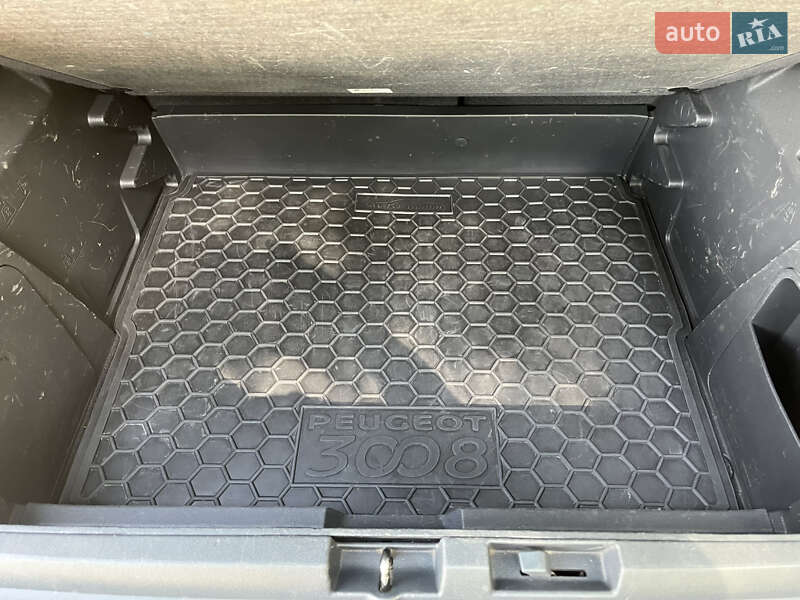 Внедорожник / Кроссовер Peugeot 3008 2012 в Ровно