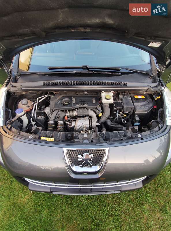 Позашляховик / Кросовер Peugeot 3008 2012 в Пустомитах