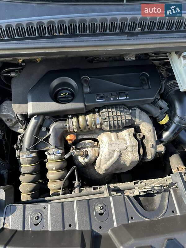 Позашляховик / Кросовер Peugeot 3008 2011 в Рава-Руській