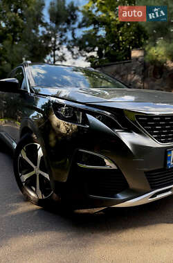 Позашляховик / Кросовер Peugeot 3008 2017 в Броварах