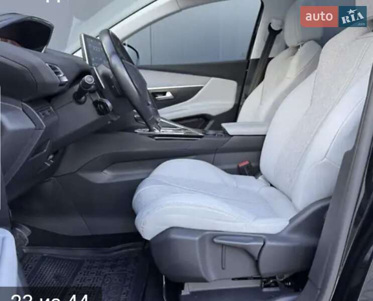 Внедорожник / Кроссовер Peugeot 3008 2019 в Киеве