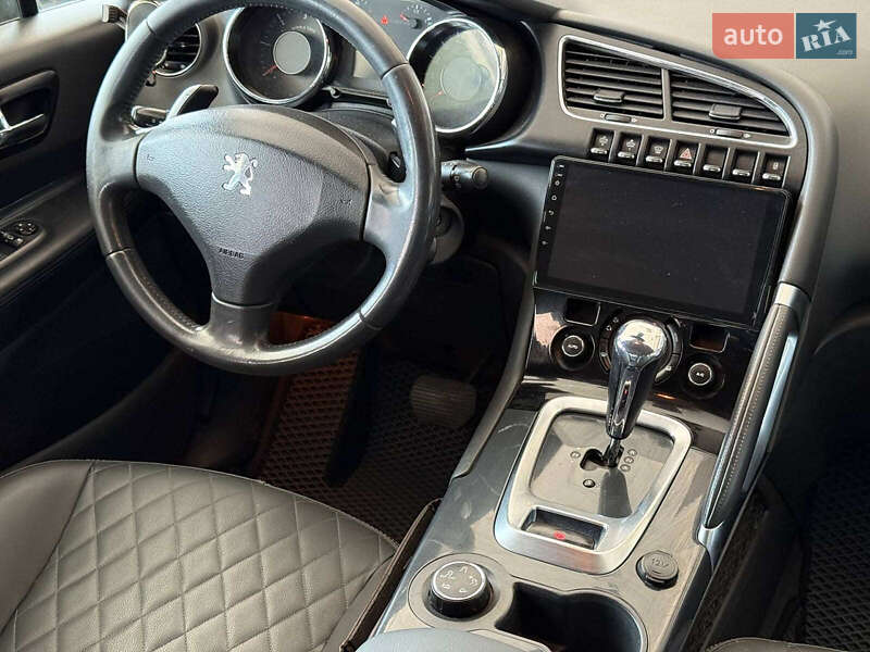 Позашляховик / Кросовер Peugeot 3008 2012 в Одесі фото 16 Позашляховик / Кросовер Peugeot 3008 2012 в Одесі
