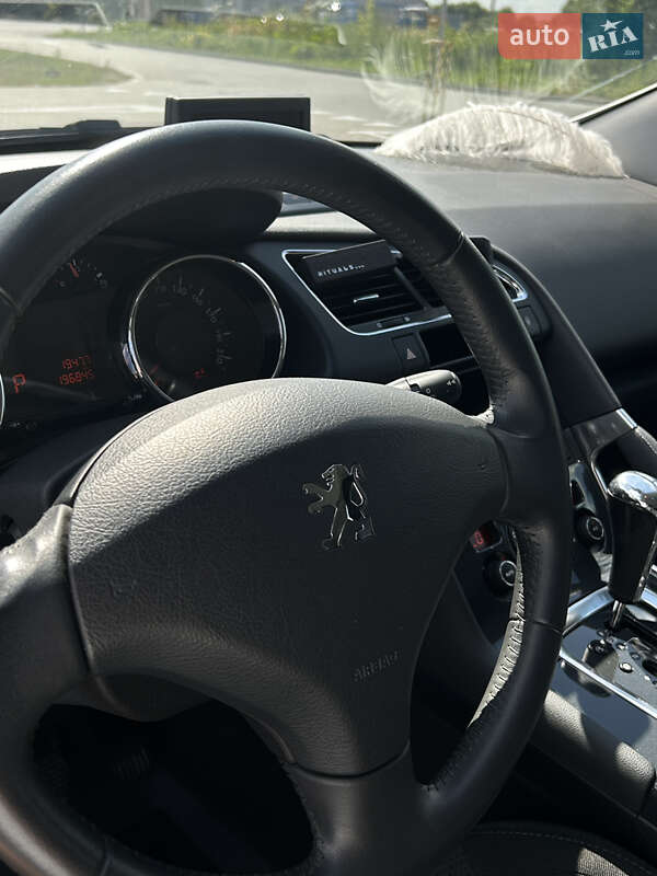 Внедорожник / Кроссовер Peugeot 3008 2011 в Ивано-Франковске