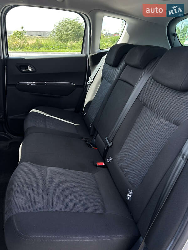 Внедорожник / Кроссовер Peugeot 3008 2011 в Ивано-Франковске