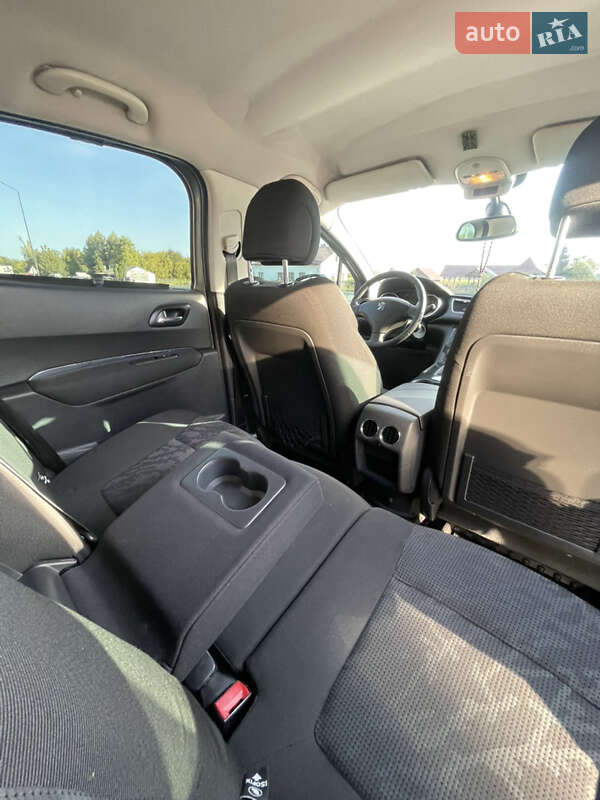Внедорожник / Кроссовер Peugeot 3008 2010 в Тернополе фото 16 Внедорожник / Кроссовер Peugeot 3008 2010 в Тернополе