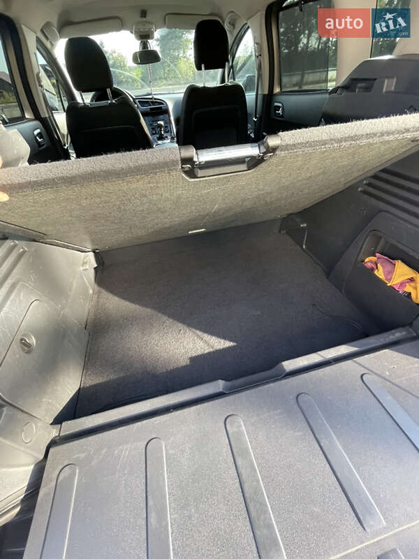 Внедорожник / Кроссовер Peugeot 3008 2010 в Тернополе фото 32 Внедорожник / Кроссовер Peugeot 3008 2010 в Тернополе