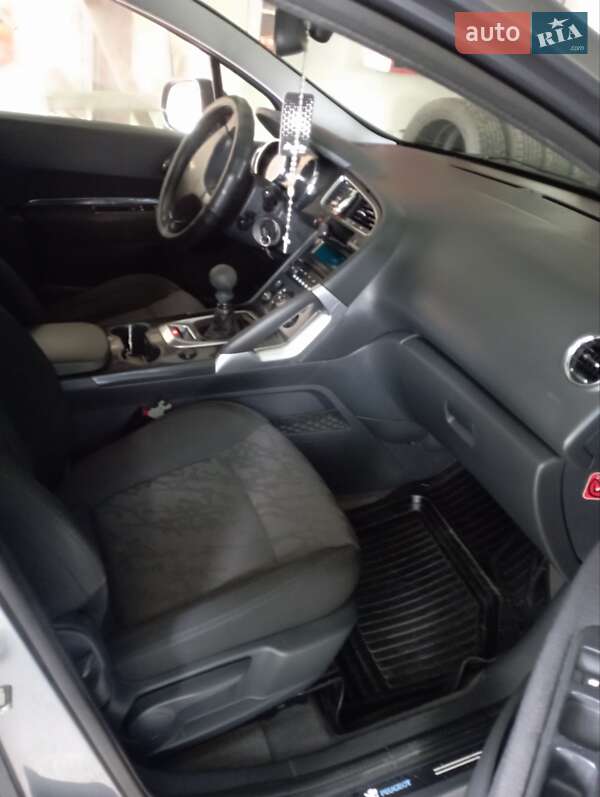 Позашляховик / Кросовер Peugeot 3008 2011 в Стрию фото 23 Позашляховик / Кросовер Peugeot 3008 2011 в Стрию