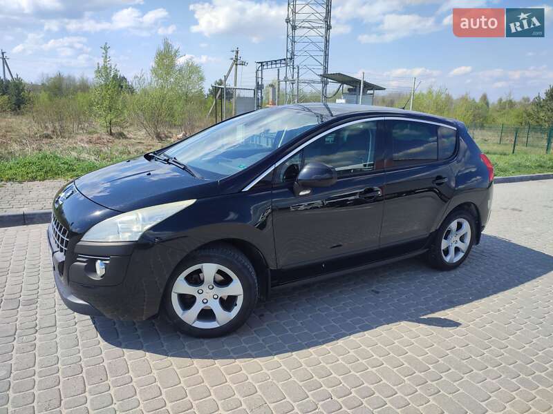 Позашляховик / Кросовер Peugeot 3008 2011 в Львові