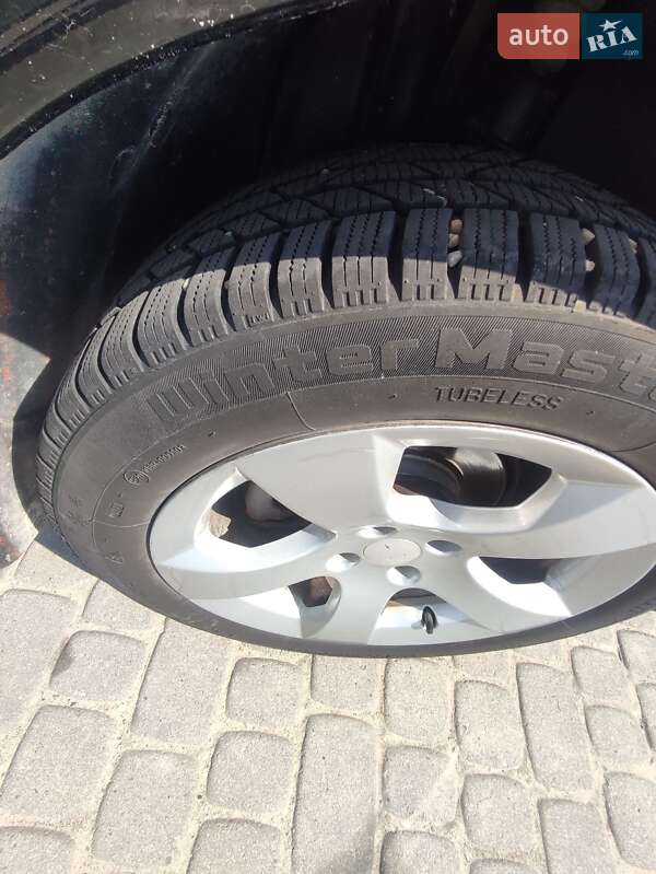 Позашляховик / Кросовер Peugeot 3008 2011 в Львові