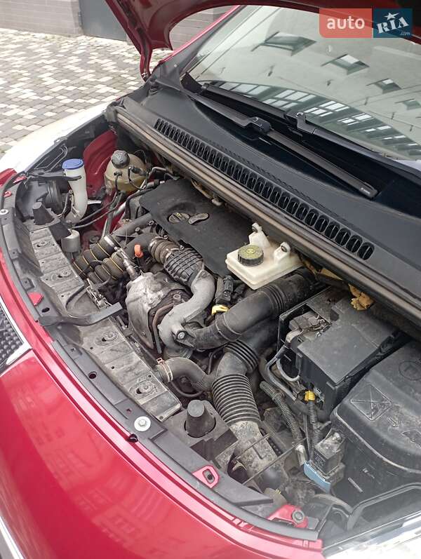 Позашляховик / Кросовер Peugeot 3008 2011 в Івано-Франківську