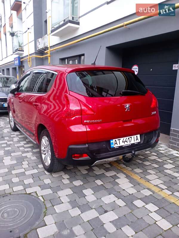 Позашляховик / Кросовер Peugeot 3008 2011 в Івано-Франківську