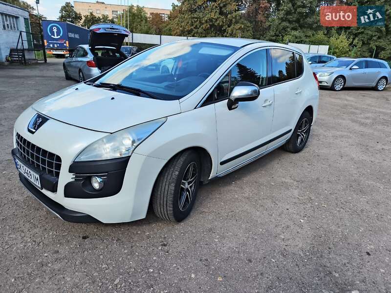 Внедорожник / Кроссовер Peugeot 3008 2011 в Луцке