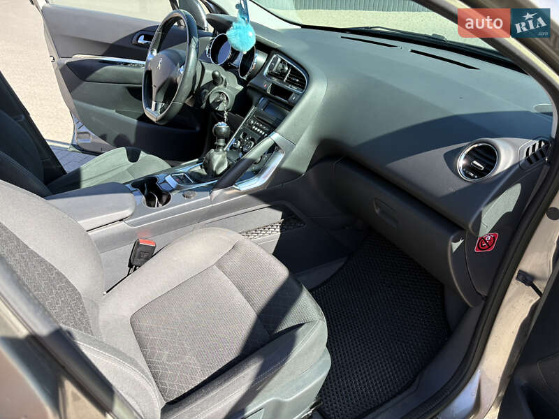 Позашляховик / Кросовер Peugeot 3008 2014 в Пустомитах