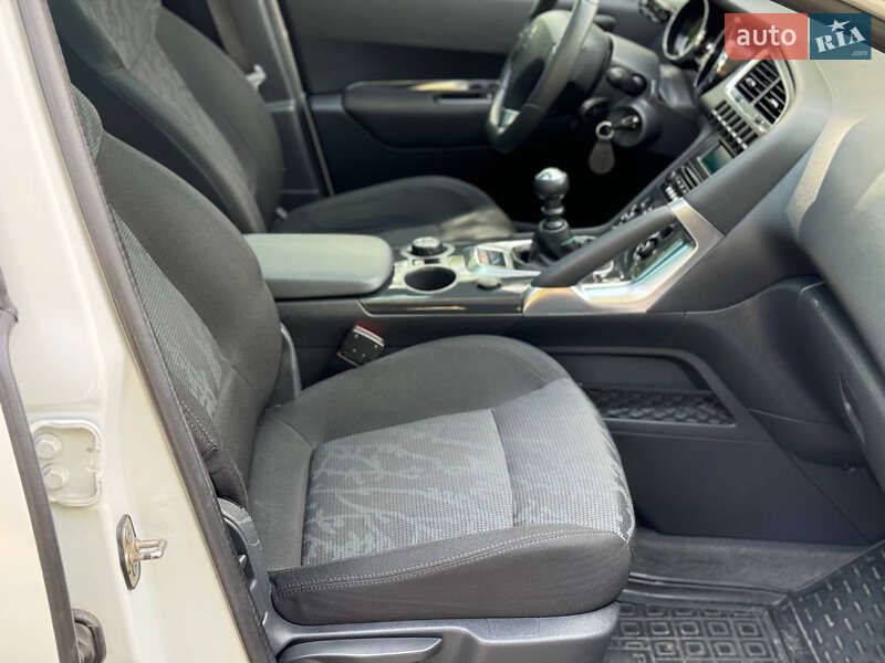 Позашляховик / Кросовер Peugeot 3008 2011 в Старокостянтинові