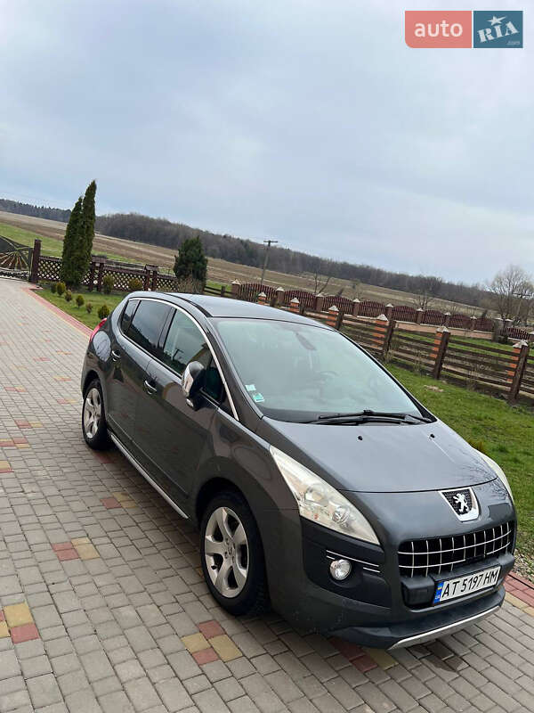 Позашляховик / Кросовер Peugeot 3008 2010 в Калуші