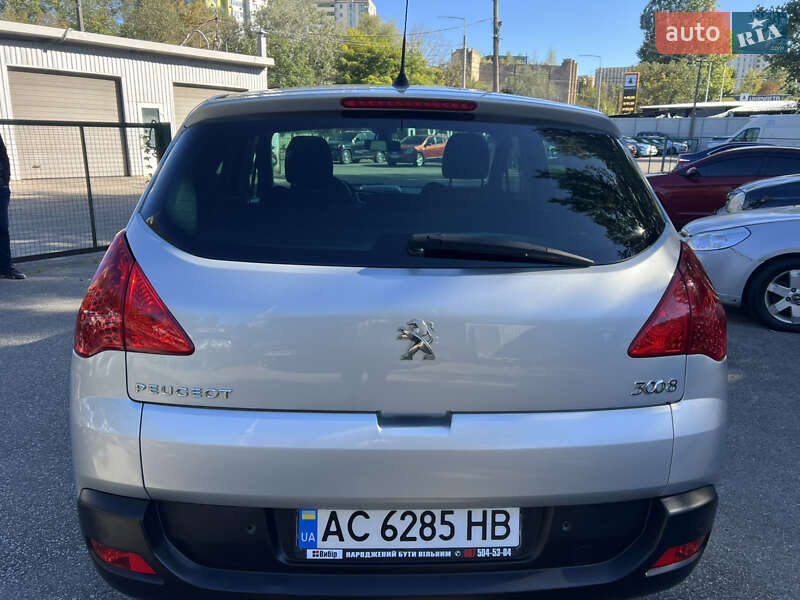 Позашляховик / Кросовер Peugeot 3008 2011 в Києві