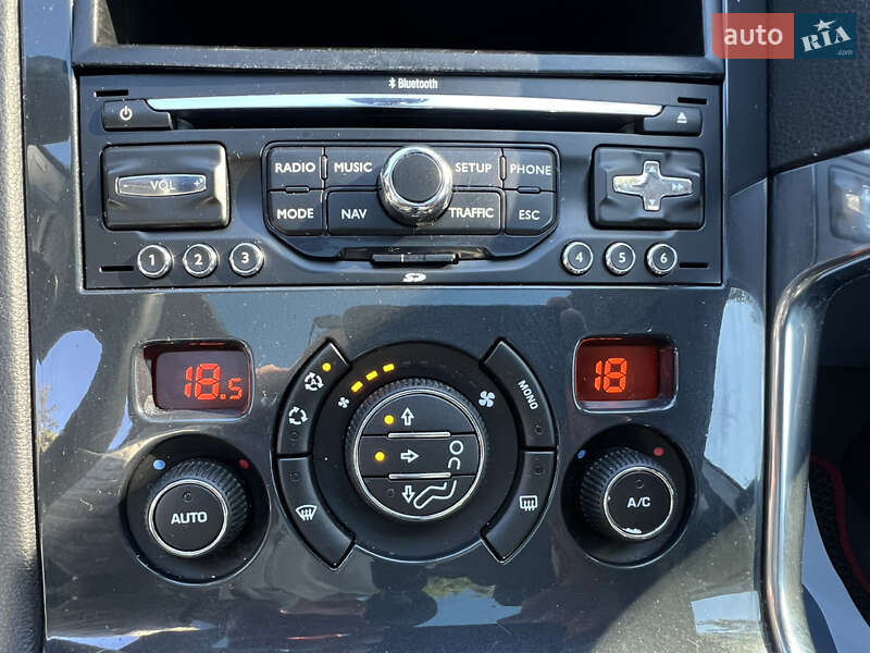 Позашляховик / Кросовер Peugeot 3008 2011 в Києві