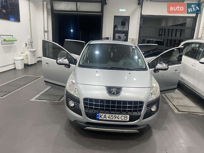 Внедорожник / Кроссовер Peugeot 3008 2011 в Киеве фото 13 Внедорожник / Кроссовер Peugeot 3008 2011 в Киеве