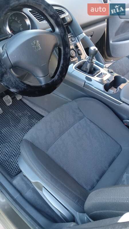 Позашляховик / Кросовер Peugeot 3008 2011 в Коломиї
