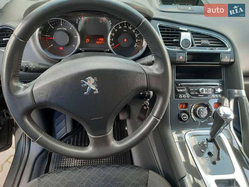 Внедорожник / Кроссовер Peugeot 3008 2016 в Стрые