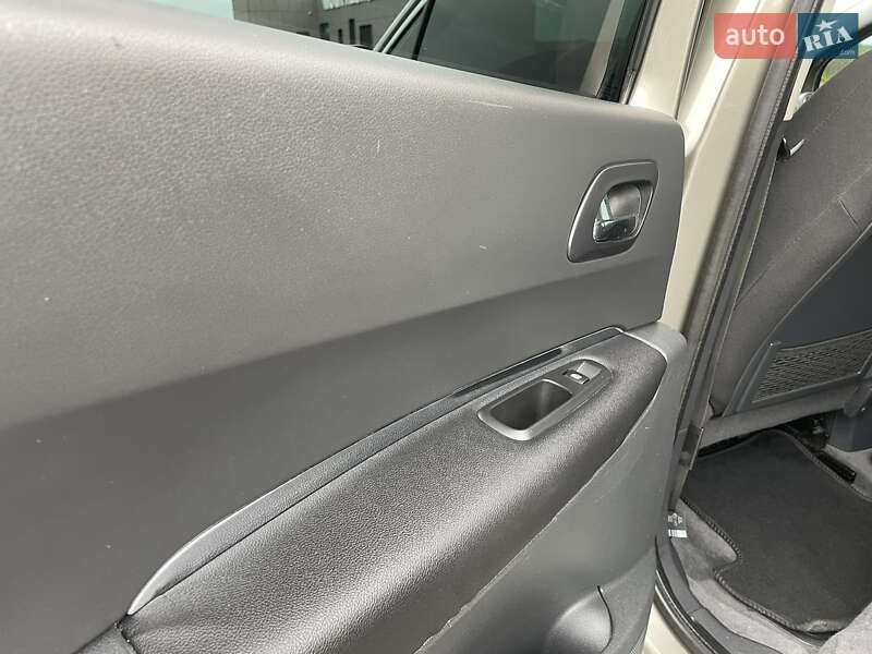 Внедорожник / Кроссовер Peugeot 3008 2011 в Житомире