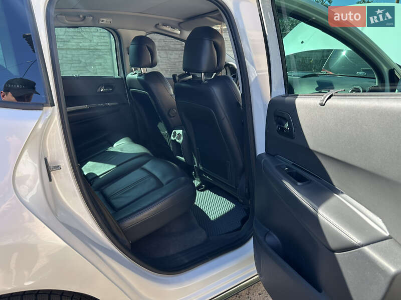 Позашляховик / Кросовер Peugeot 3008 2010 в Черкасах