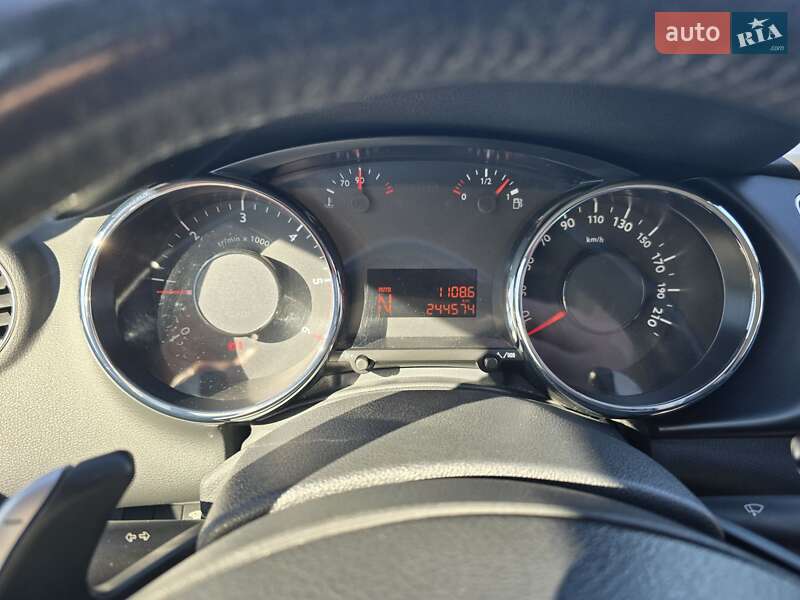 Позашляховик / Кросовер Peugeot 3008 2011 в Львові