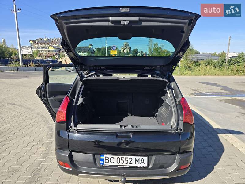 Позашляховик / Кросовер Peugeot 3008 2011 в Львові