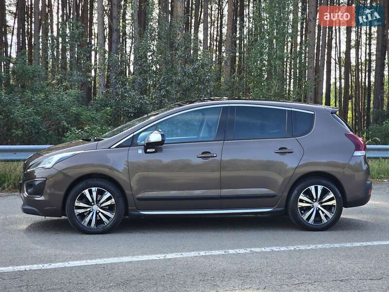Позашляховик / Кросовер Peugeot 3008 2014 в Луцьку