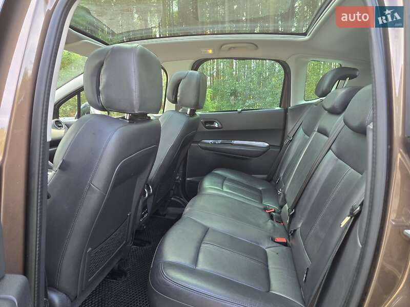 Позашляховик / Кросовер Peugeot 3008 2014 в Луцьку