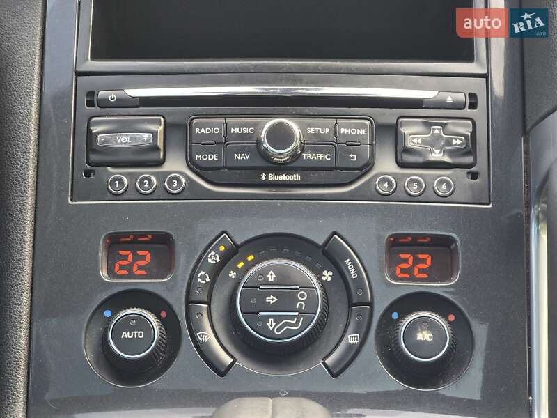 Позашляховик / Кросовер Peugeot 3008 2014 в Луцьку