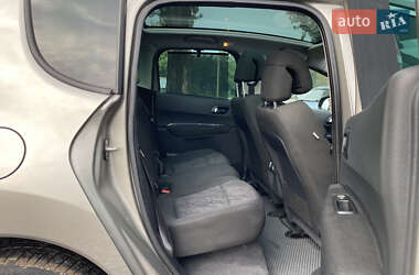 Позашляховик / Кросовер Peugeot 3008 2010 в  фото 31 Позашляховик / Кросовер Peugeot 3008 2010 в