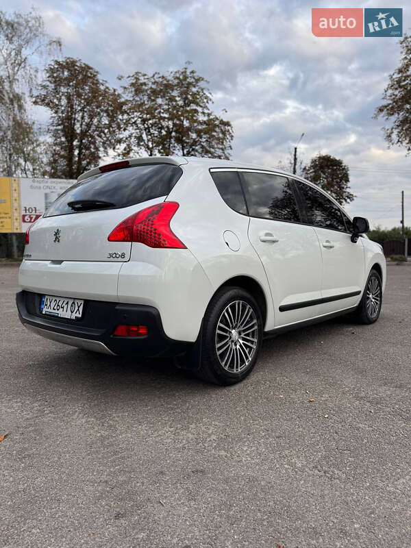 Позашляховик / Кросовер Peugeot 3008 2013 в Первомайську