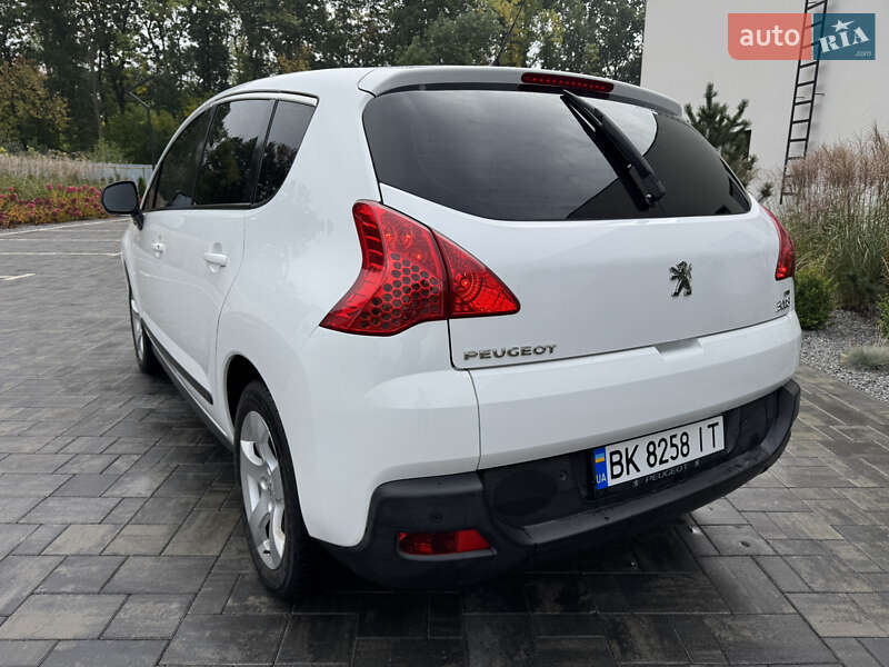 Позашляховик / Кросовер Peugeot 3008 2012 в Луцьку