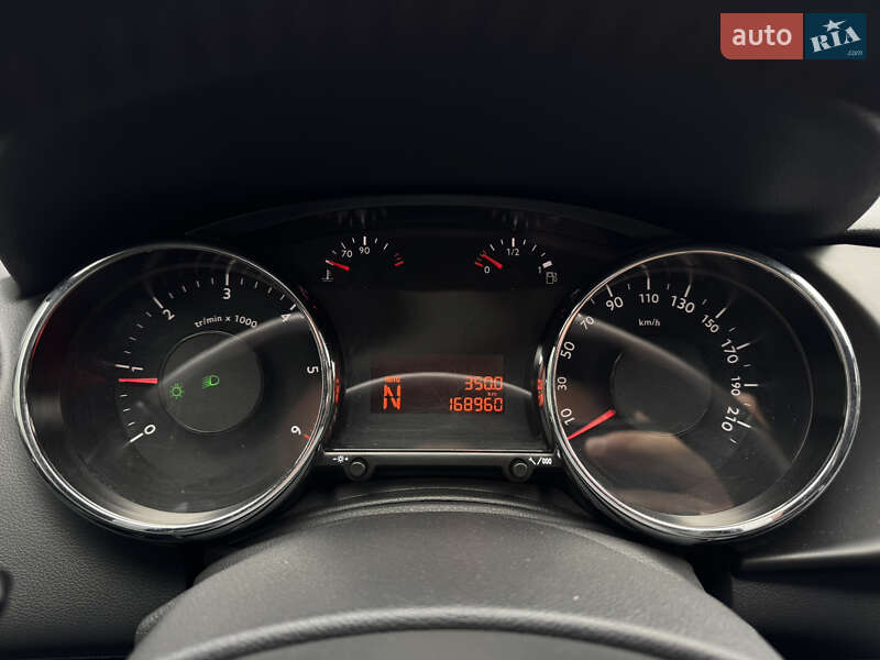 Позашляховик / Кросовер Peugeot 3008 2012 в Луцьку