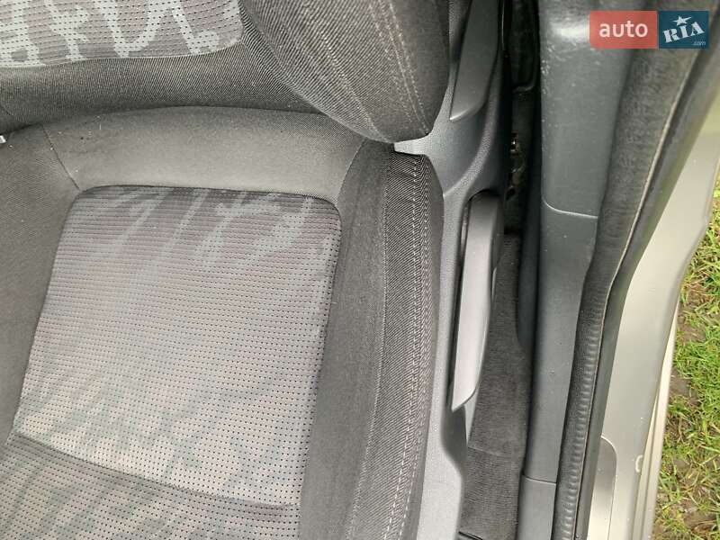 Позашляховик / Кросовер Peugeot 3008 2010 в Чорткові фото 10 Позашляховик / Кросовер Peugeot 3008 2010 в Чорткові