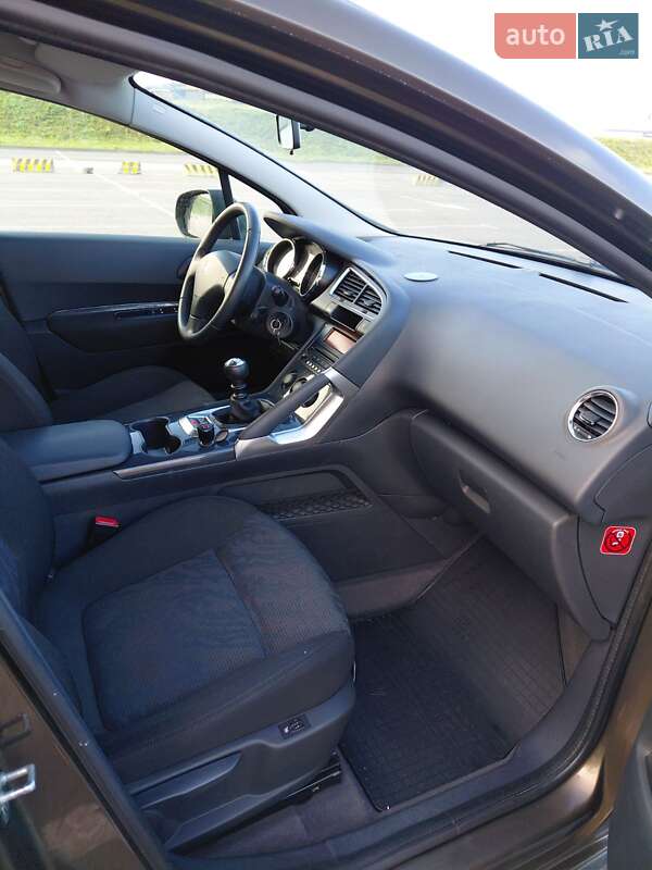 Внедорожник / Кроссовер Peugeot 3008 2010 в Львове