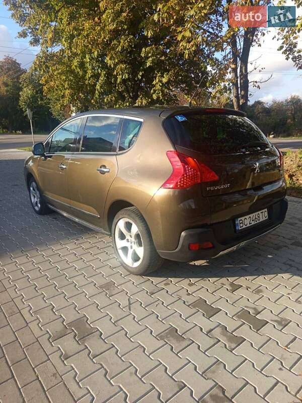 Позашляховик / Кросовер Peugeot 3008 2010 в Стрию