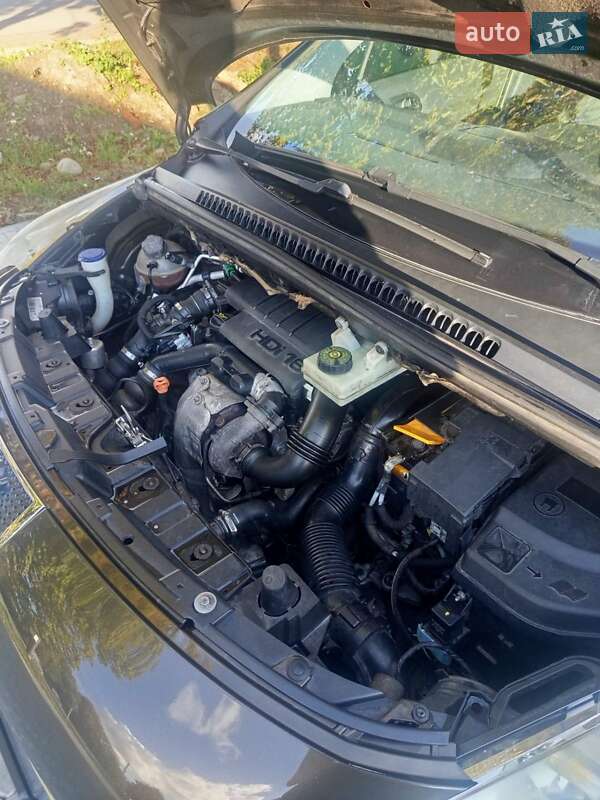 Позашляховик / Кросовер Peugeot 3008 2010 в Стрию