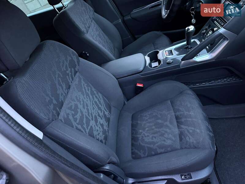 Позашляховик / Кросовер Peugeot 3008 2012 в Косові