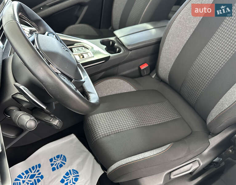 Внедорожник / Кроссовер Peugeot 3008 2021 в Львове фото 7 Внедорожник / Кроссовер Peugeot 3008 2021 в Львове