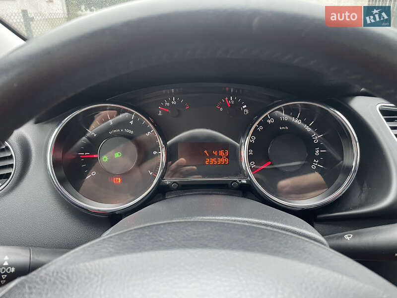 Внедорожник / Кроссовер Peugeot 3008 2011 в Почаеве фото 9 Внедорожник / Кроссовер Peugeot 3008 2011 в Почаеве