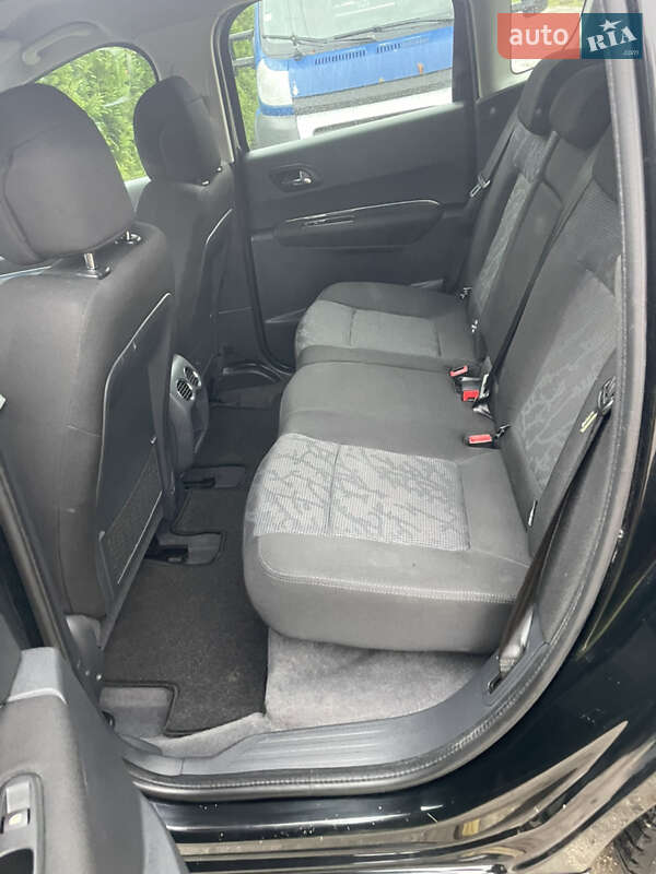 Внедорожник / Кроссовер Peugeot 3008 2011 в Почаеве фото 23 Внедорожник / Кроссовер Peugeot 3008 2011 в Почаеве
