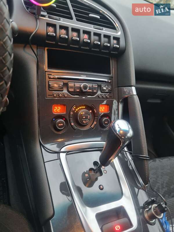 Позашляховик / Кросовер Peugeot 3008 2011 в Тернополі