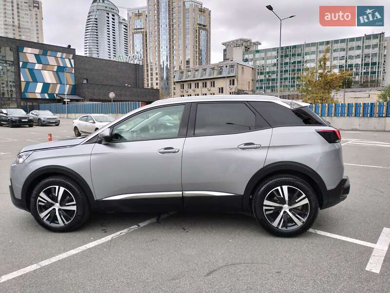 Внедорожник / Кроссовер Peugeot 3008 2020 в Киеве