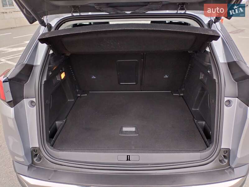 Внедорожник / Кроссовер Peugeot 3008 2020 в Киеве