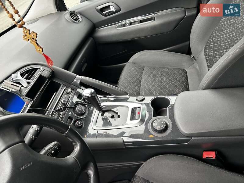 Позашляховик / Кросовер Peugeot 3008 2015 в Харкові