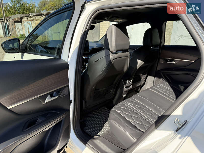 Внедорожник / Кроссовер Peugeot 3008 2020 в Каменском